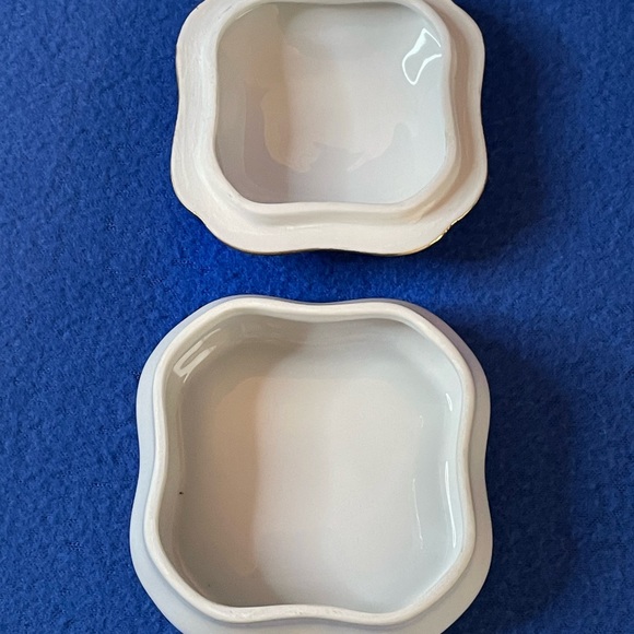 LIMOGES FRANCE Porcelain Trinket Box. NWT L’etoile Collection. - Picture 9 of 13